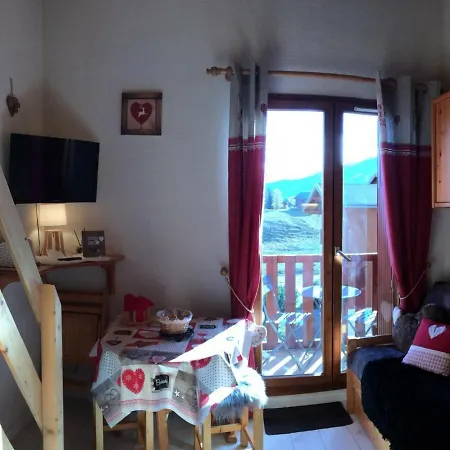 Charmant Studio 2eme Etage, Balcon Sud, A Deux Pas Telesiege Et Commerces, Calmes Et Ensoleille - Fr-1-416-180 Apartment *